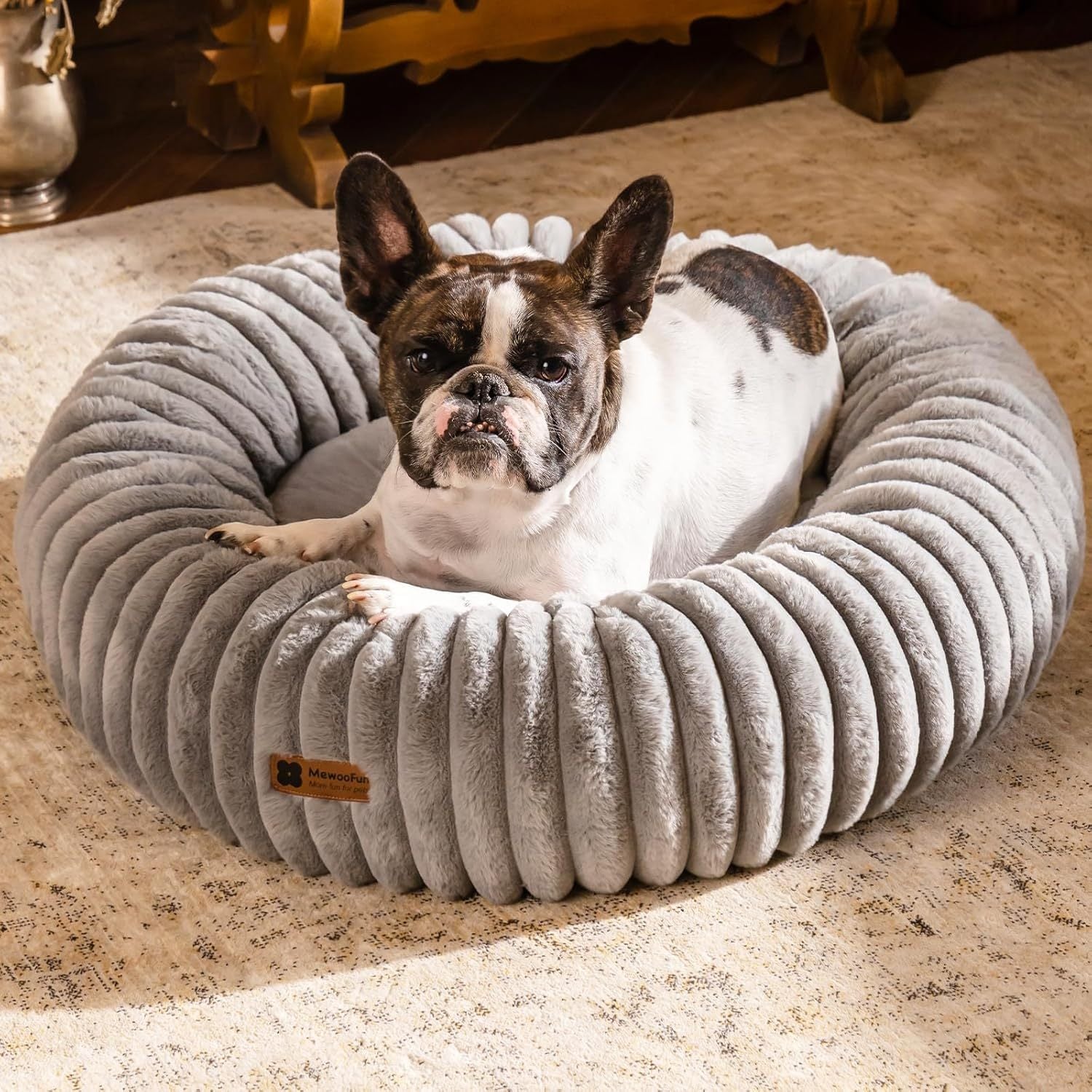 Cozy Washable Donut Bed for Cats and Small Dogs